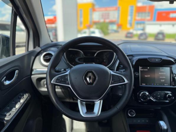 Renault Kaptur I Рестайлинг с пробегом 2021 года, цена 1 875 000 рублей, 53238 км, внедорожник, Автокод Объявления