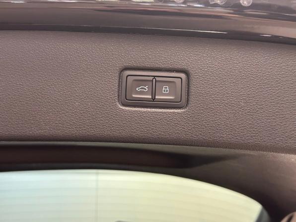 Audi Q7 II (4M) Рестайлинг с пробегом 2023 года, цена 6 765 000 рублей, 151864 км, внедорожник, Автокод Объявления