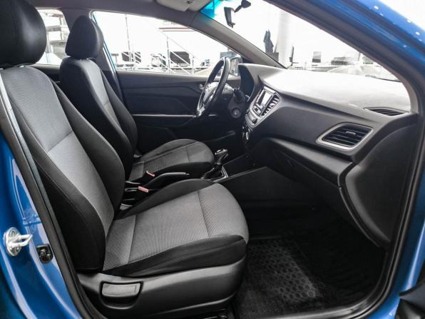 Hyundai Solaris II с пробегом 2017 года, цена 1 095 000 рублей, 211171 км, седан, Автокод Объявления