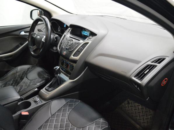 Ford Focus III с пробегом 2011 года, цена 365 000 рублей, 400148 км, хэтчбек, Автокод Объявления