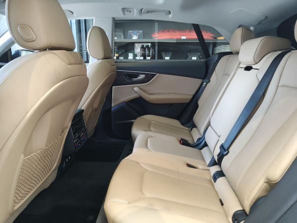 Audi Q8 I (4M) с пробегом 2019 года, цена 5 500 000 рублей, 44931 км, внедорожник, Автокод Объявления
