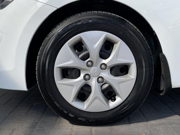Hyundai Solaris I Рестайлинг с пробегом 2015 года, цена 950 000 рублей, 117116 км, хэтчбек, Автокод Объявления