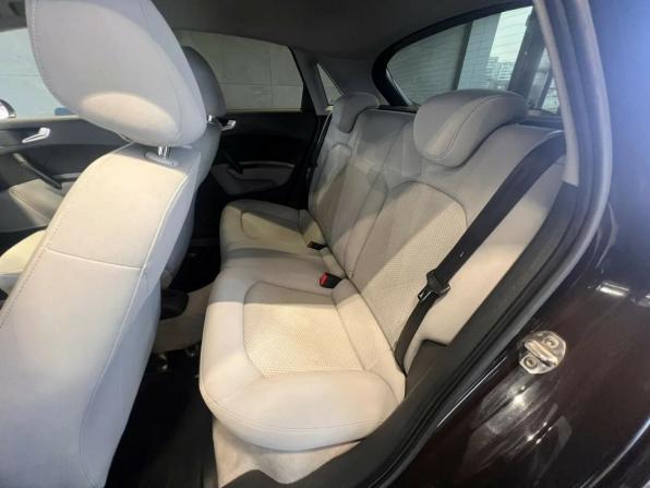 Audi A1 I (8X) с пробегом 2012 года, цена 995 000 рублей, 147832 км, хэтчбек, Автокод Объявления