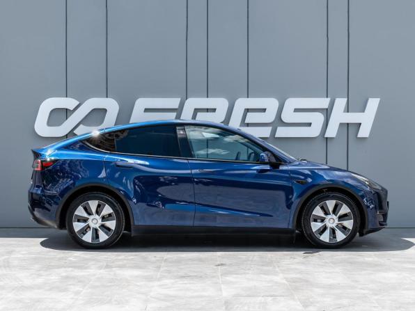 Tesla Model Y I с пробегом 2021 года, цена 4 330 000 рублей, 36209 км, внедорожник, Автокод Объявления