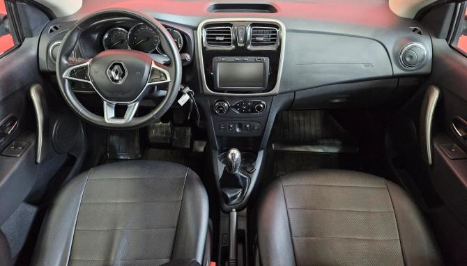 Renault Sandero II Рестайлинг с пробегом 2018 года, цена 1 139 000 рублей, 64283 км, хэтчбек, Автокод Объявления