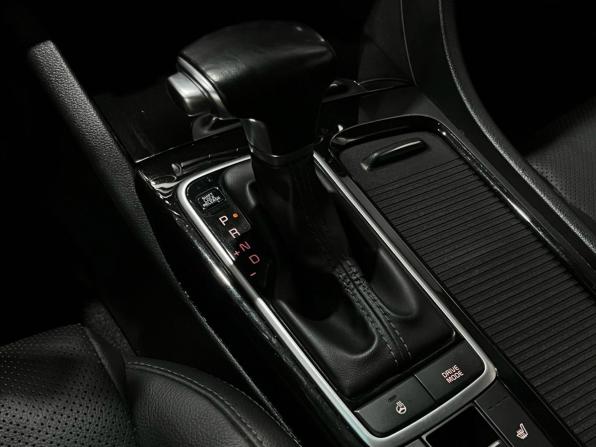 Kia Optima IV Рестайлинг с пробегом 2019 года, цена 2 198 000 рублей, 125200 км, седан, Автокод Объявления