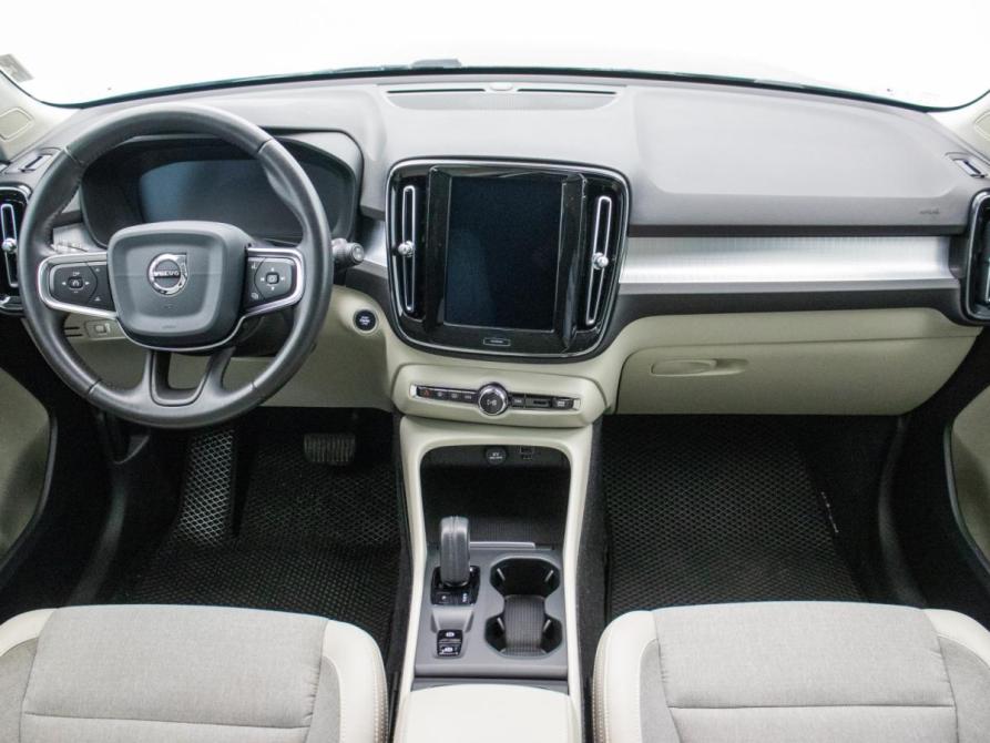 Volvo XC40 I Москва  - изображение 13
