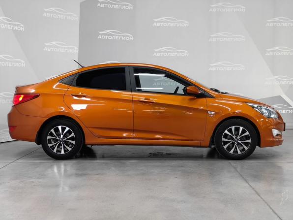 Hyundai Solaris I Рестайлинг с пробегом 2015 года, цена 1 050 000 рублей, 178171 км, седан, Автокод Объявления