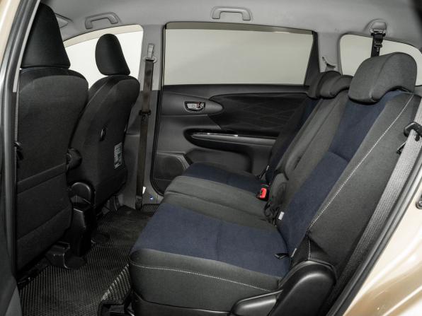 Toyota Wish II Рестайлинг с пробегом 2014 года, цена 1 370 000 рублей, 109900 км, минивэн, Автокод Объявления