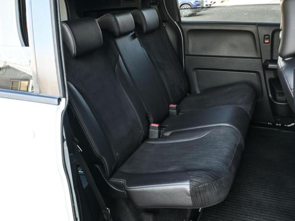 Honda Freed I Рестайлинг 2 с пробегом 2015 года, цена 1 099 000 рублей, 161926 км, компактвэн, Автокод Объявления