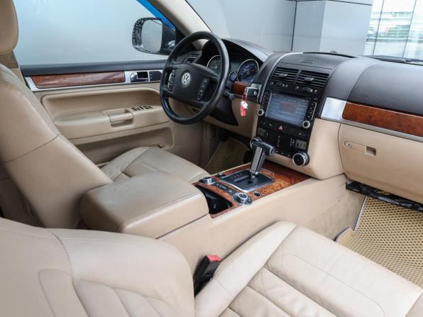 Volkswagen Touareg I Рестайлинг с пробегом 2008 года, цена 1 249 000 рублей, 272460 км, внедорожник, Автокод Объявления
