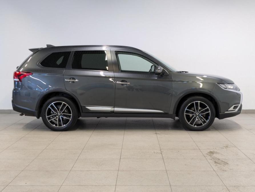 Mitsubishi Outlander III Рестайлинг 3 Санкт-Петербург  - изображение 4