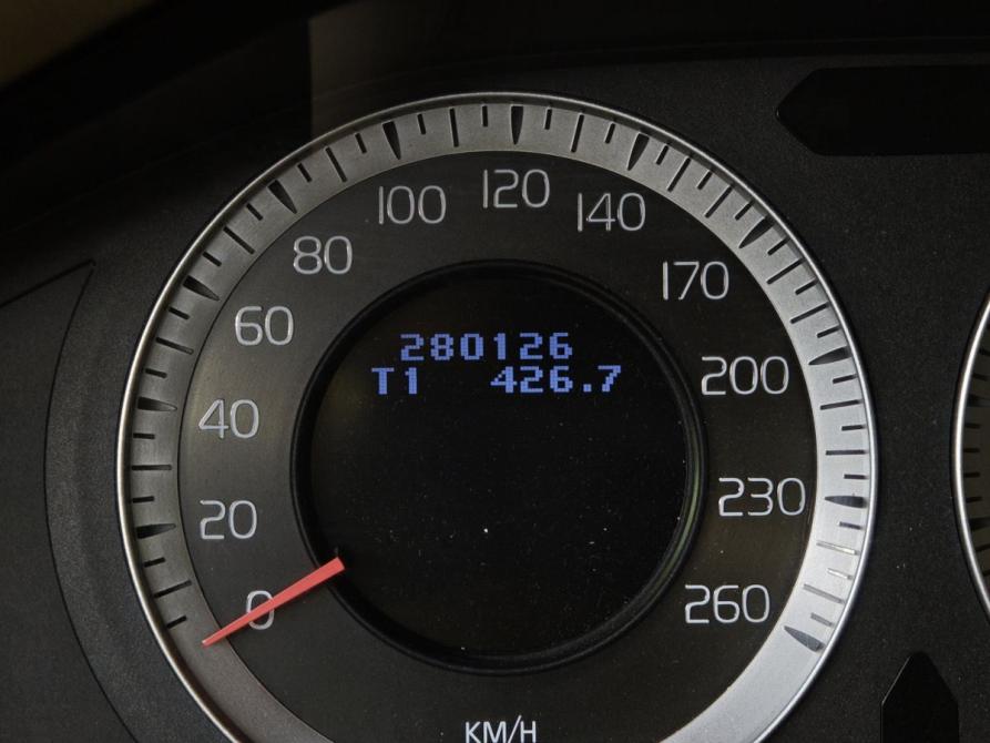 Volvo XC70 II Москва  - изображение 17