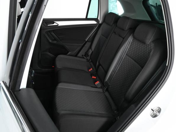 Volkswagen Tiguan II с пробегом 2018 года, цена 2 439 000 рублей, 118995 км, внедорожник, Автокод Объявления