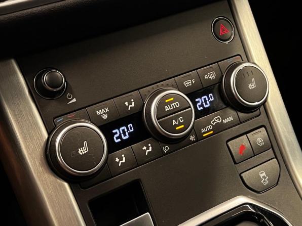 Land Rover Range Rover Evoque I Рестайлинг с пробегом 2018 года, цена 2 300 000 рублей, 154666 км, внедорожник, Автокод Объявления