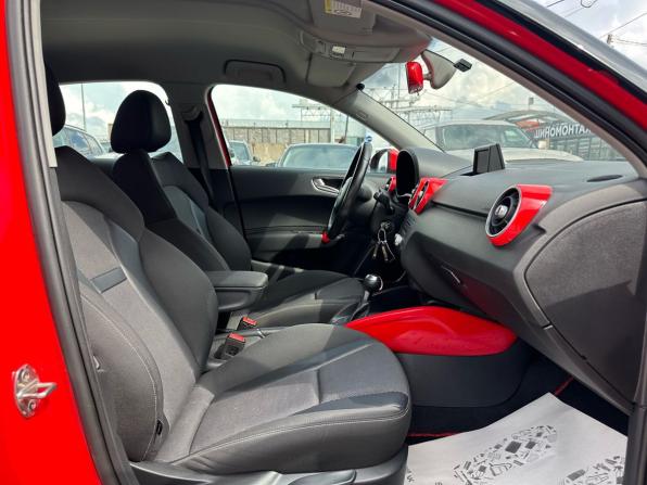 Audi A1 I (8X) с пробегом 2013 года, цена 1 000 000 рублей, 137103 км, хэтчбек, Автокод Объявления