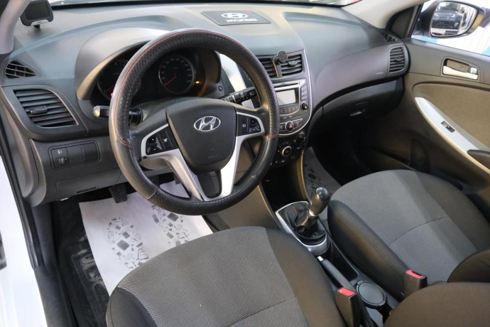 Hyundai Solaris I Омск  - изображение 11