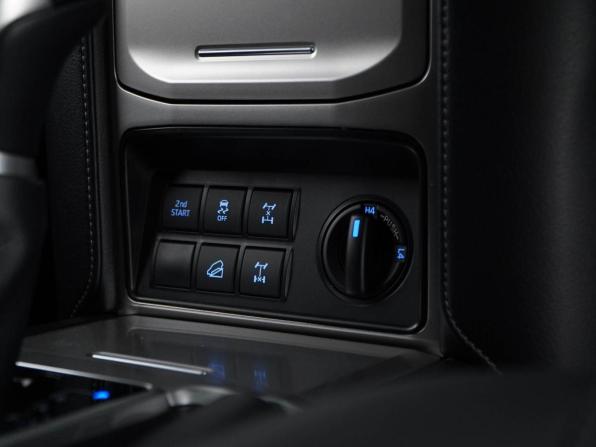 Toyota Land Cruiser Prado 150 Series Рестайлинг 3 с пробегом 2021 года, цена 5 849 077 рублей, 47872 км, внедорожник, Автокод Объявления