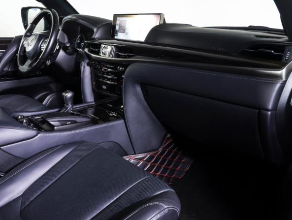 Lexus LX III Рестайлинг 2 с пробегом 2019 года, цена 7 600 000 рублей, 142000 км, внедорожник, Автокод Объявления