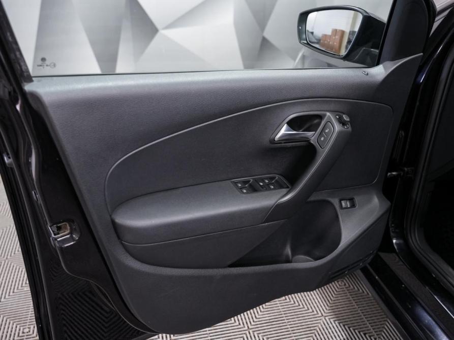 Volkswagen Polo V Рестайлинг Ульяновск  - изображение 16