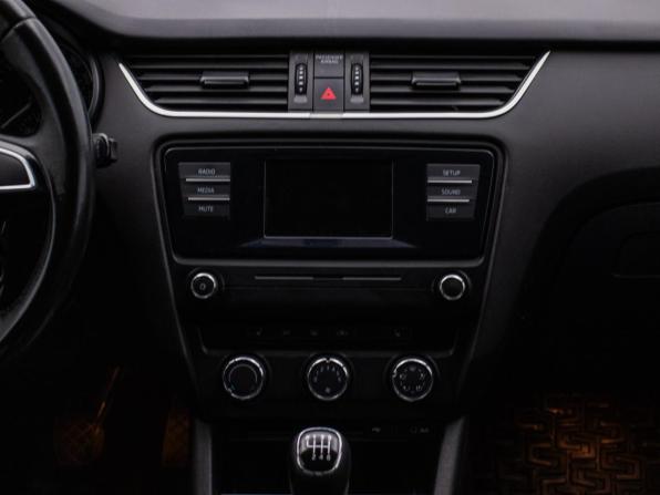 Skoda Octavia III (A7) с пробегом 2013 года, цена 965 000 рублей, 144529 км, лифтбек, Автокод Объявления