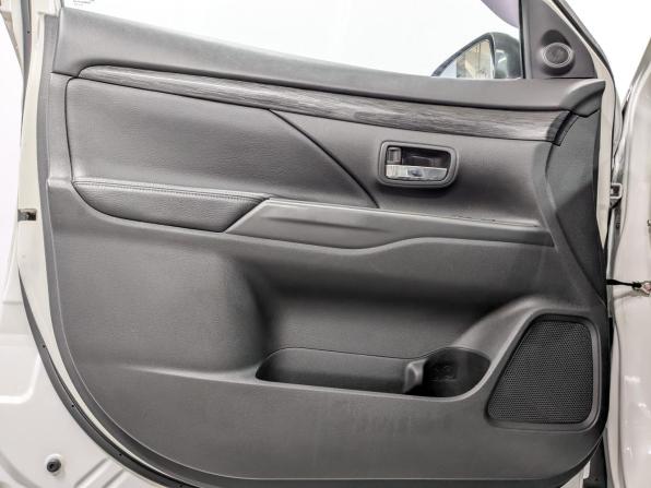 Mitsubishi Outlander III Рестайлинг 2 с пробегом 2015 года, цена 1 899 000 рублей, 125601 км, внедорожник, Автокод Объявления