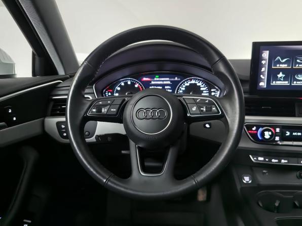 Audi A4 V (B9) Рестайлинг с пробегом 2021 года, цена 3 395 000 рублей, 63206 км, седан, Автокод Объявления