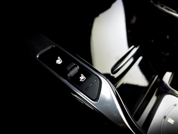 Kia Sorento IV с пробегом 2023 года, цена 4 650 000 рублей, 39879 км, внедорожник, Автокод Объявления