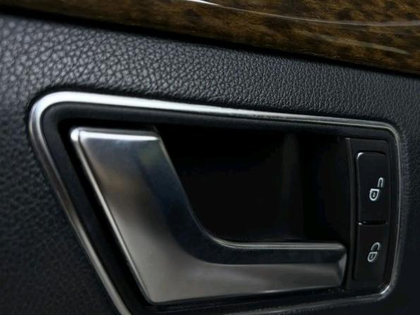 Mercedes-Benz E-Класс IV (W212 S212 C207) Рестайлинг с пробегом 2013 года, цена 1 960 777 рублей, 237813 км, седан, Автокод Объявления
