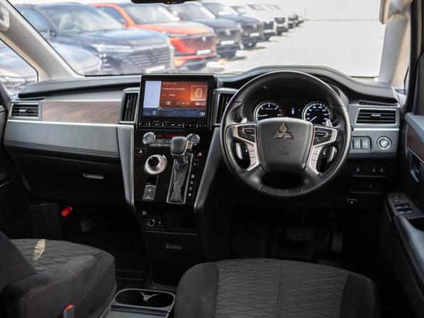 Mitsubishi Delica D:5 I Рестайлинг с пробегом 2019 года, цена 3 850 000 рублей, 77672 км, минивэн, Автокод Объявления