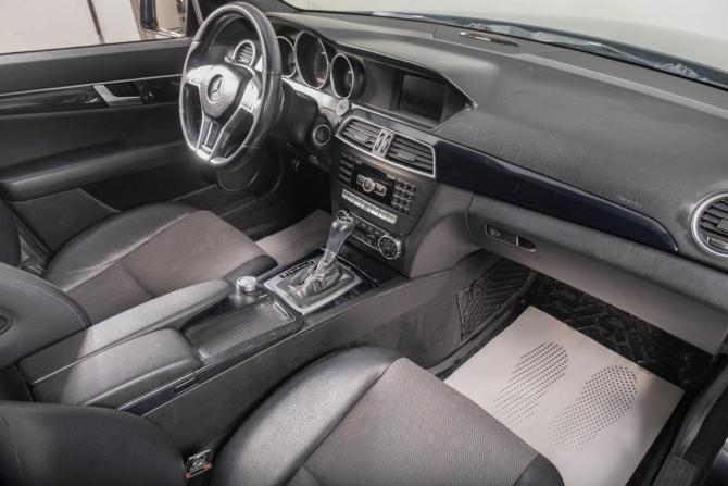 Mercedes-Benz C-Класс III (W204) Рестайлинг с пробегом 2012 года, цена 1 449 000 рублей, 204000 км, седан, Автокод Объявления
