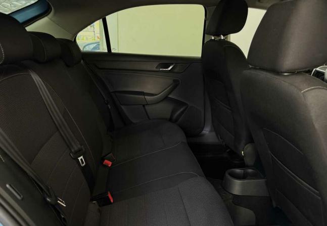 Skoda Rapid I с пробегом 2014 года, цена 1 080 000 рублей, 118903 км, лифтбек, Автокод Объявления