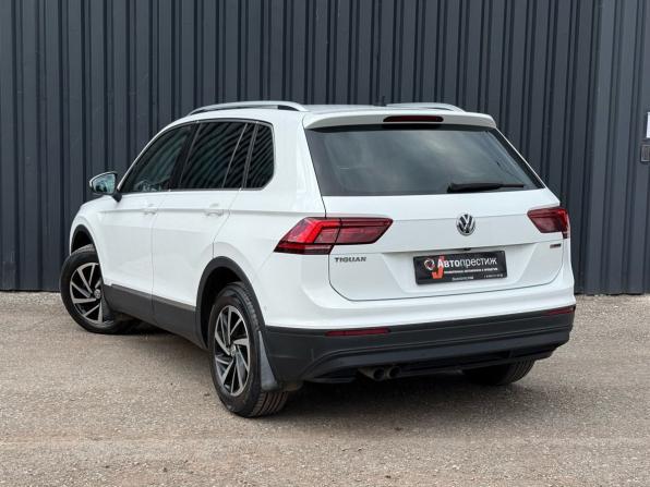 Volkswagen Tiguan II с пробегом 2018 года, цена 2 680 000 рублей, 98336 км, внедорожник, Автокод Объявления