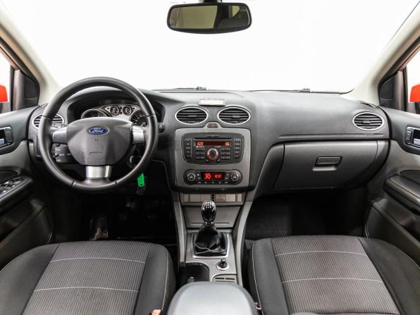 Ford Focus II Рестайлинг с пробегом 2010 года, цена 588 000 рублей, 168545 км, хэтчбек, Автокод Объявления