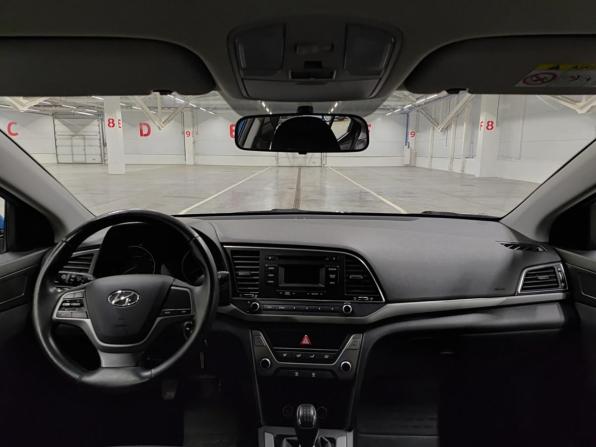 Hyundai Elantra VI (AD) с пробегом 2017 года, цена 1 365 000 рублей, 122007 км, седан, Автокод Объявления