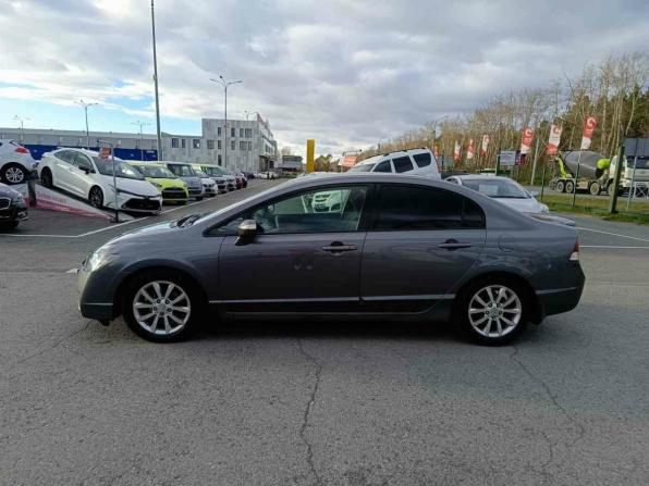 Honda Civic VIII Рестайлинг с пробегом 2010 года, цена 980 000 рублей, 292926 км, седан, Автокод Объявления