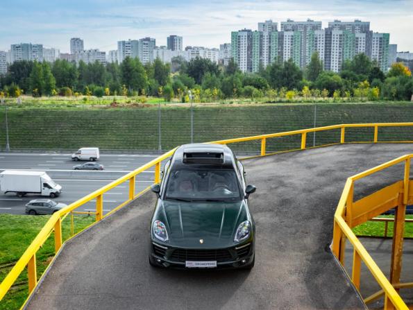 Porsche Macan I с пробегом 2018 года, цена 3 650 000 рублей, 130000 км, внедорожник, Автокод Объявления