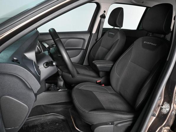 Renault Sandero II Рестайлинг с пробегом 2021 года, цена 799 000 рублей, 199746 км, хэтчбек, Автокод Объявления