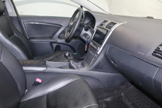 Toyota Avensis III с пробегом 2011 года, цена 1 099 000 рублей, 198213 км, седан, Автокод Объявления