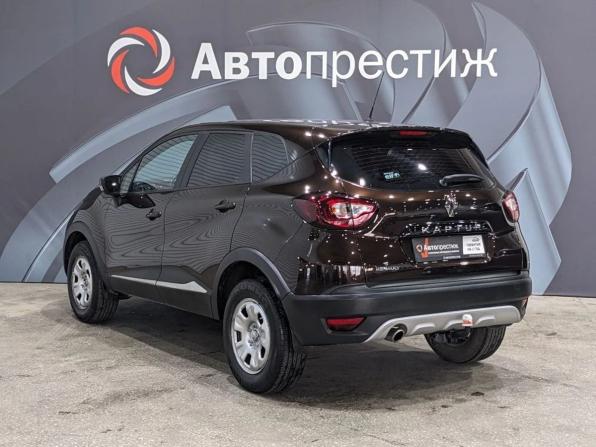 Renault Kaptur I с пробегом 2017 года, цена 1 275 000 рублей, 117000 км, внедорожник, Автокод Объявления
