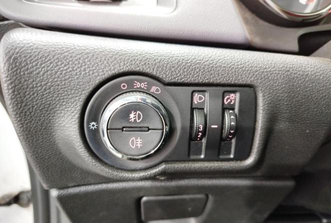 Opel Astra J Рестайлинг с пробегом 2013 года, цена 920 000 рублей, 120896 км, хэтчбек, Автокод Объявления
