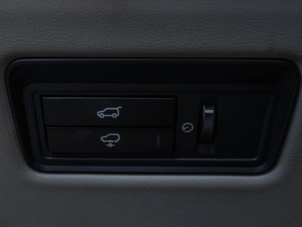 Land Rover Range Rover IV с пробегом 2015 года, цена 4 199 000 рублей, 179006 км, внедорожник, Автокод Объявления