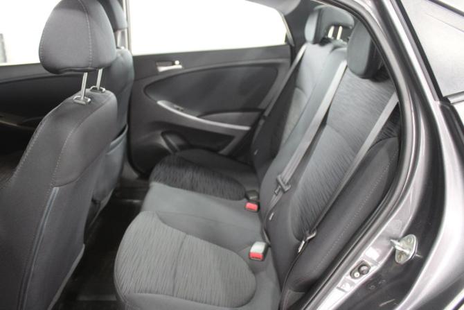 Hyundai Solaris I Рестайлинг с пробегом 2015 года, цена 799 000 рублей, 212000 км, седан, Автокод Объявления