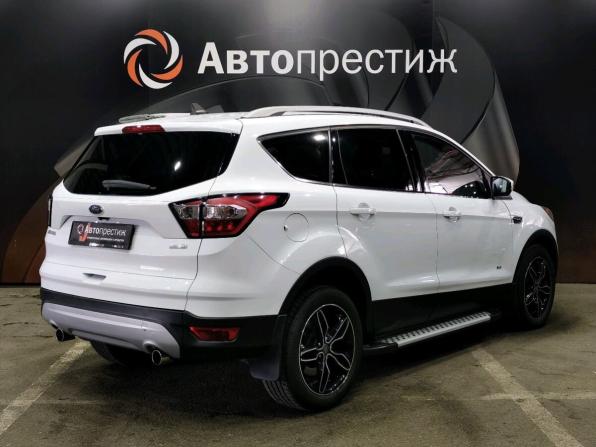 Ford Kuga II Рестайлинг с пробегом 2017 года, цена 1 650 000 рублей, 113050 км, внедорожник, Автокод Объявления