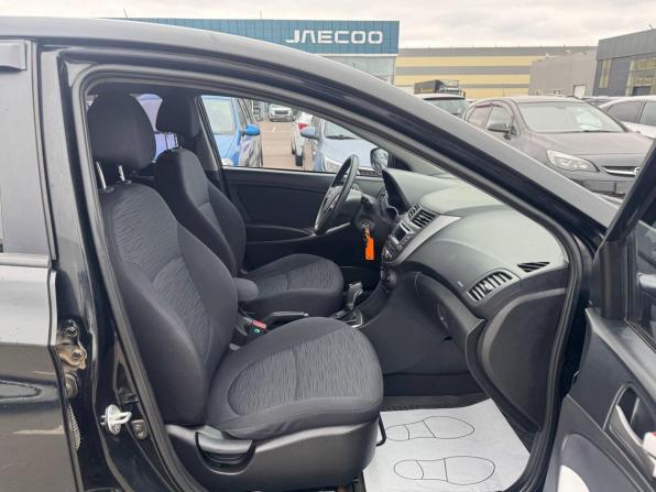 Hyundai Solaris I с пробегом 2014 года, цена 1 055 000 рублей, 124639 км, хэтчбек, Автокод Объявления