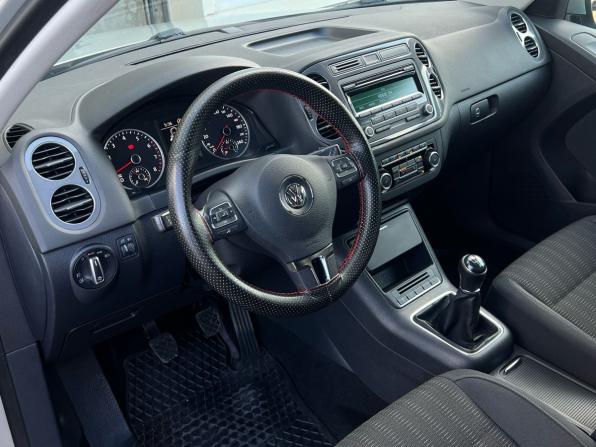 Volkswagen Tiguan I Рестайлинг с пробегом 2011 года, цена 1 348 000 рублей, 109856 км, внедорожник, Автокод Объявления