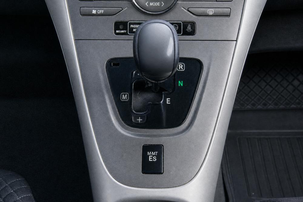 Toyota Auris I Челябинск  - изображение 11