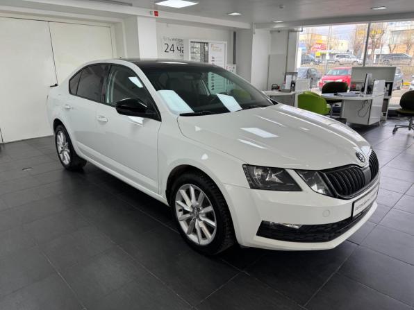 Skoda Octavia III (A7) Рестайлинг с пробегом 2018 года, цена 1 428 000 рублей, 225649 км, лифтбек, Автокод Объявления