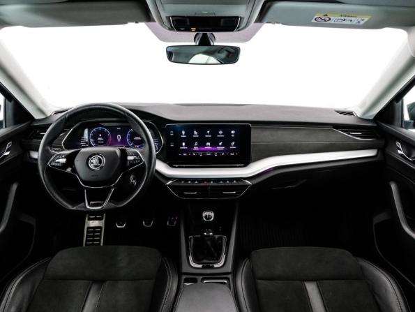 Skoda Octavia IV (A8) с пробегом 2021 года, цена 2 199 000 рублей, 134396 км, лифтбек, Автокод Объявления