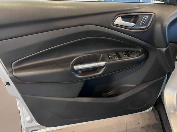 Ford Kuga II с пробегом 2013 года, цена 820 000 рублей, 261700 км, внедорожник, Автокод Объявления